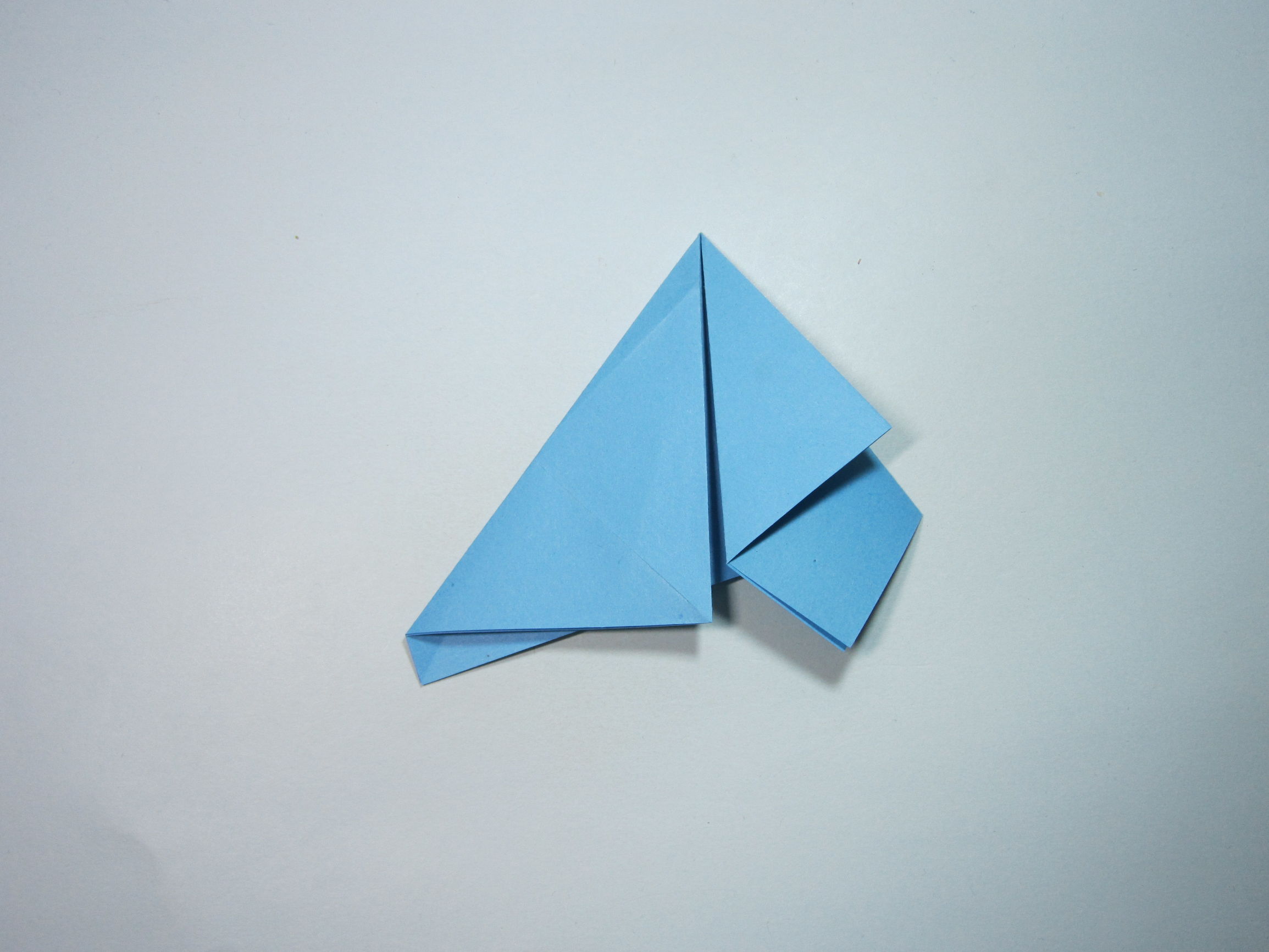 如何折五角星（非常简单的立体五角星教程来了）